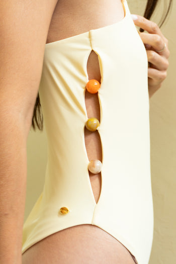 Wayra One Piece Amarillo